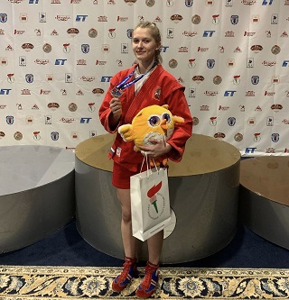 Спортсменка из Калмыкии Коробкина Ангелина заняла 2 место на международных соревнованиях в Белоруссии