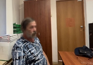 В Малодербетовском районе мужчина подозревается в даче взятки должностному лицу